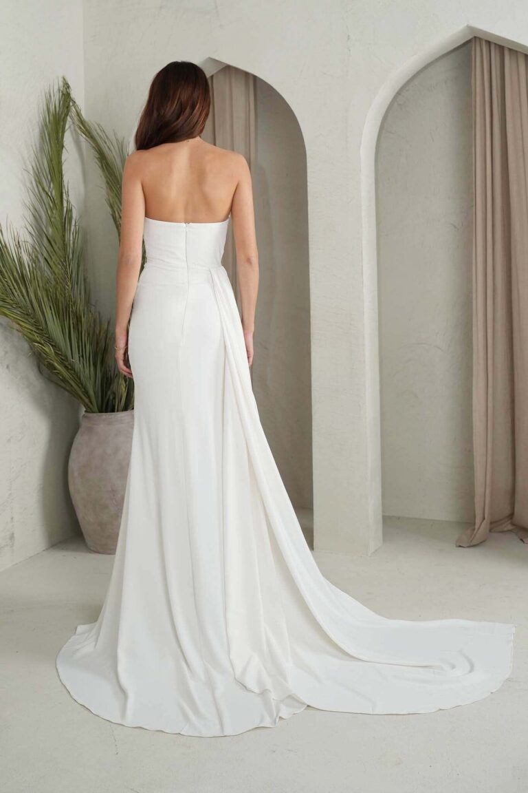 Timeless Styles: Long-Sleeve Wedding Dresses for Every USA Bride